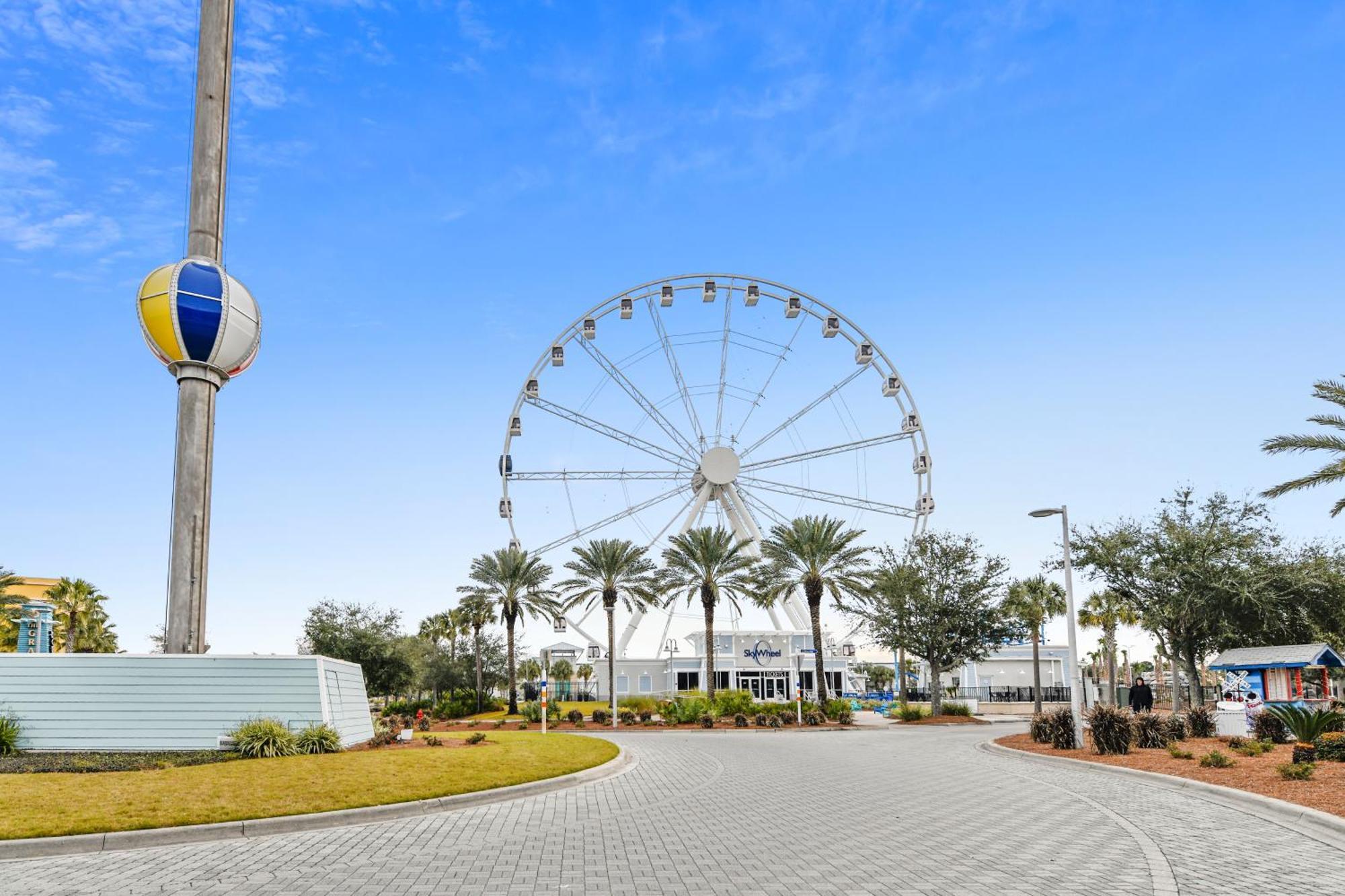 Commodore Resort #707 By Book That Condo Panama City Beach Buitenkant foto